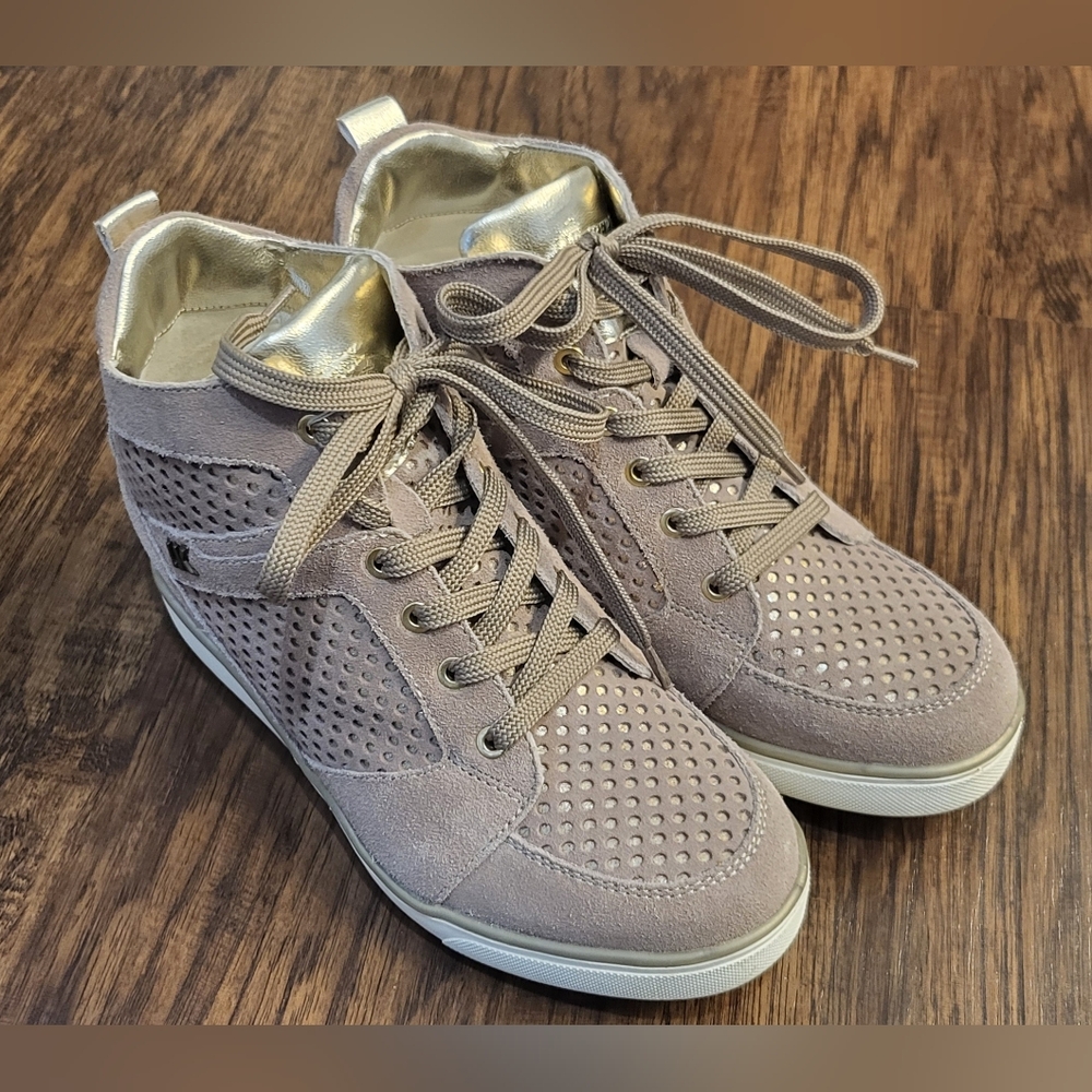 Lumberjack Marisa Gray Wedge Suede Sneakers Sz 38 Neutral Capsule